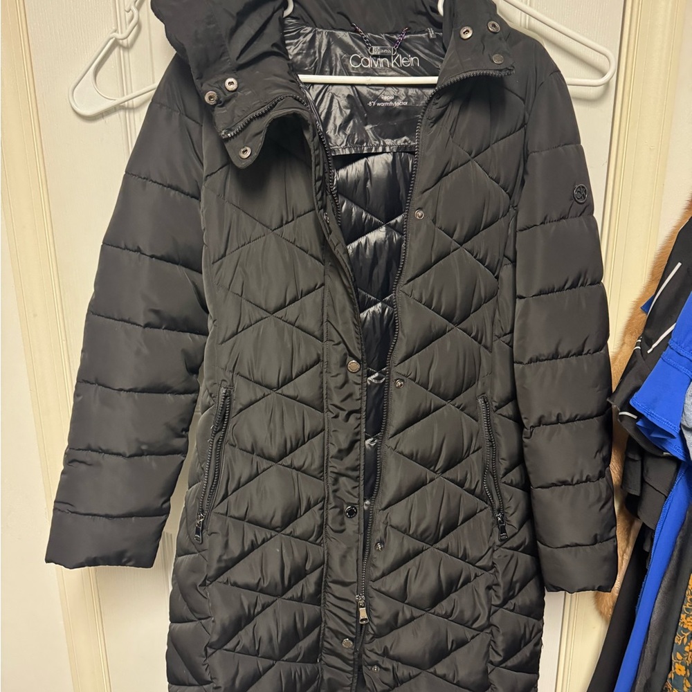Calvin Klein Women's Dark Gray Puffer Jacket